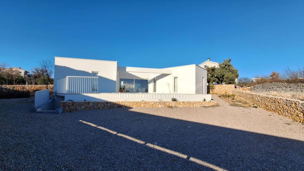 Casa con piscina e vista mare - dintorni di Veglia