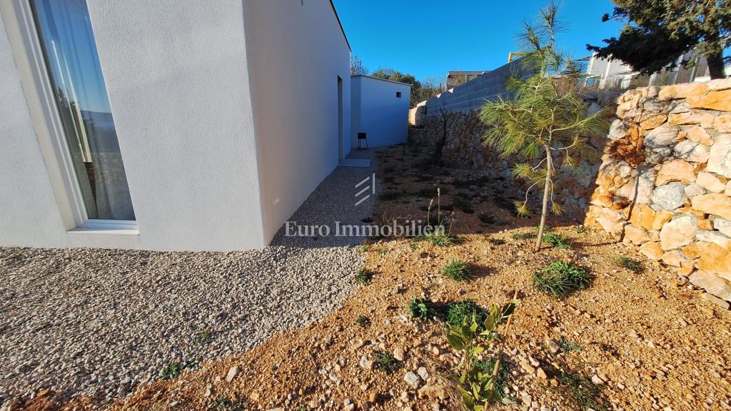 Casa con piscina e vista mare - dintorni di Veglia