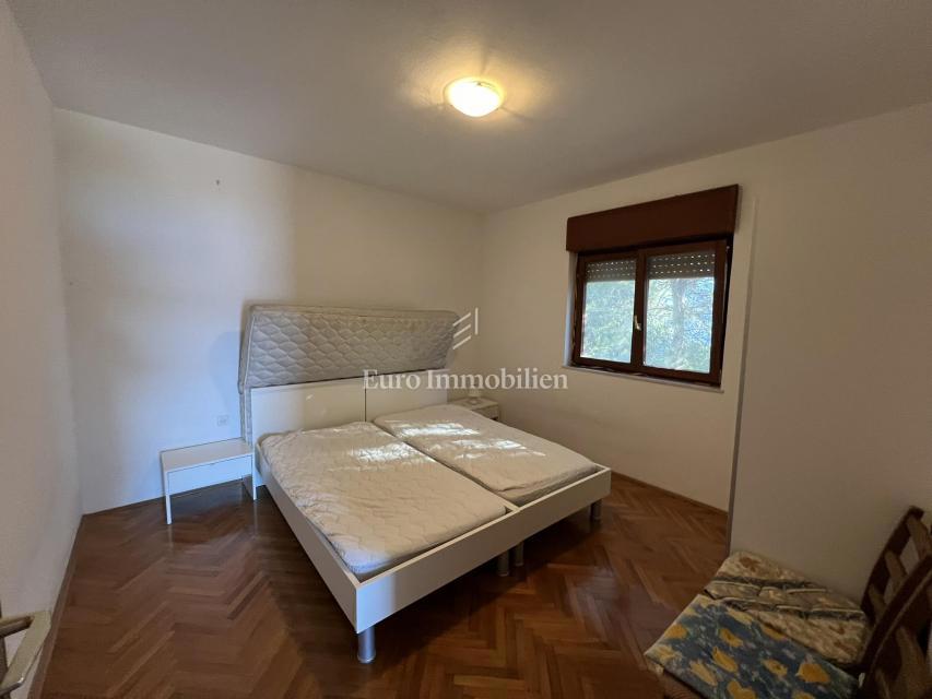 Brgulje - Molat, casa con garage in prima fila al mare