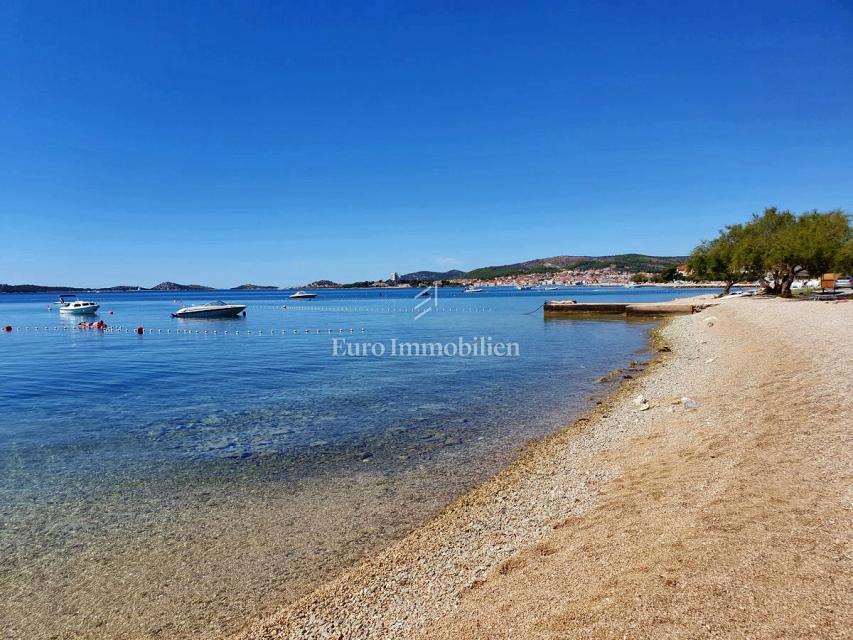 Lussuoso appartamento prima fila sulla spiaggia - Srima