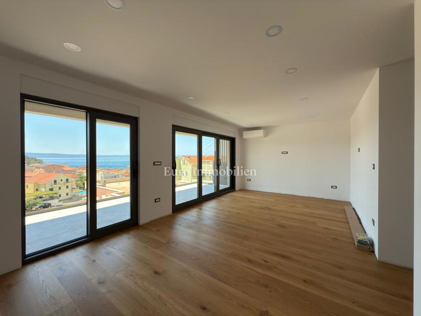 Nuovo appartamento con vista mare nel centro di Makarska