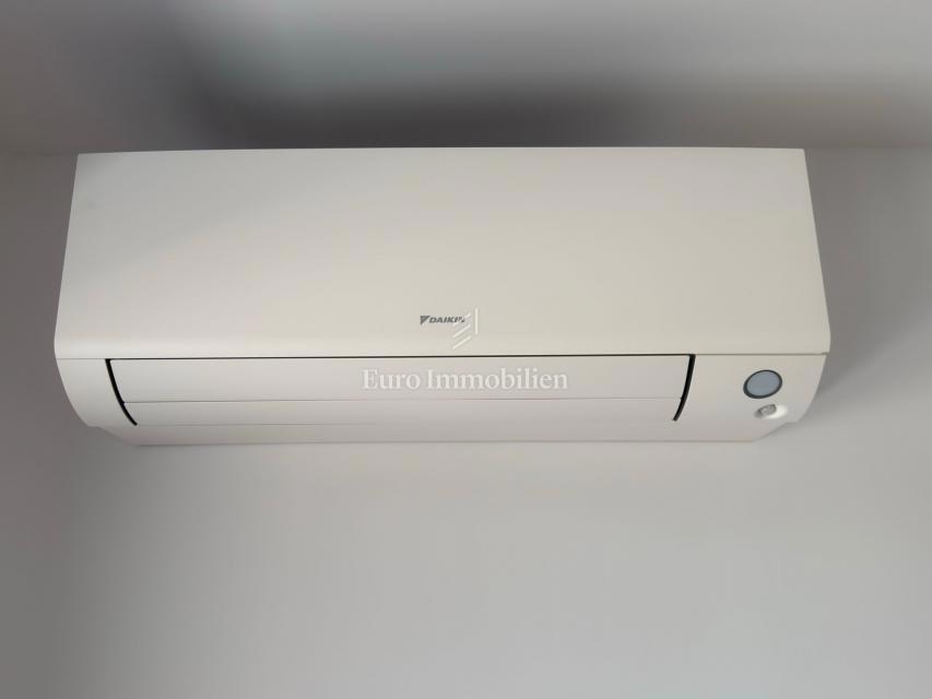 Nuovo appartamento con vista mare nel centro di Makarska