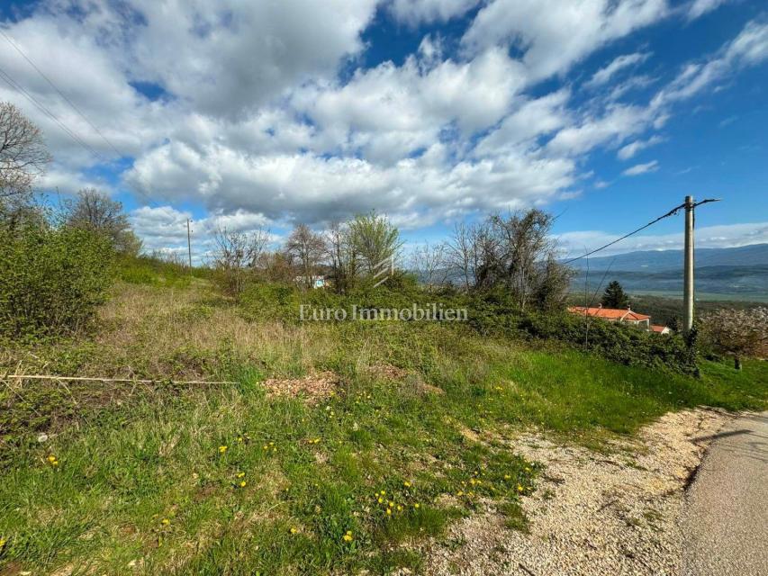 PICAN - terreno edificabile per la costruzione di ville