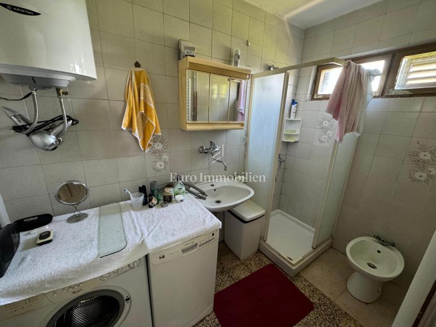 Casa in pietra vicino a Albona