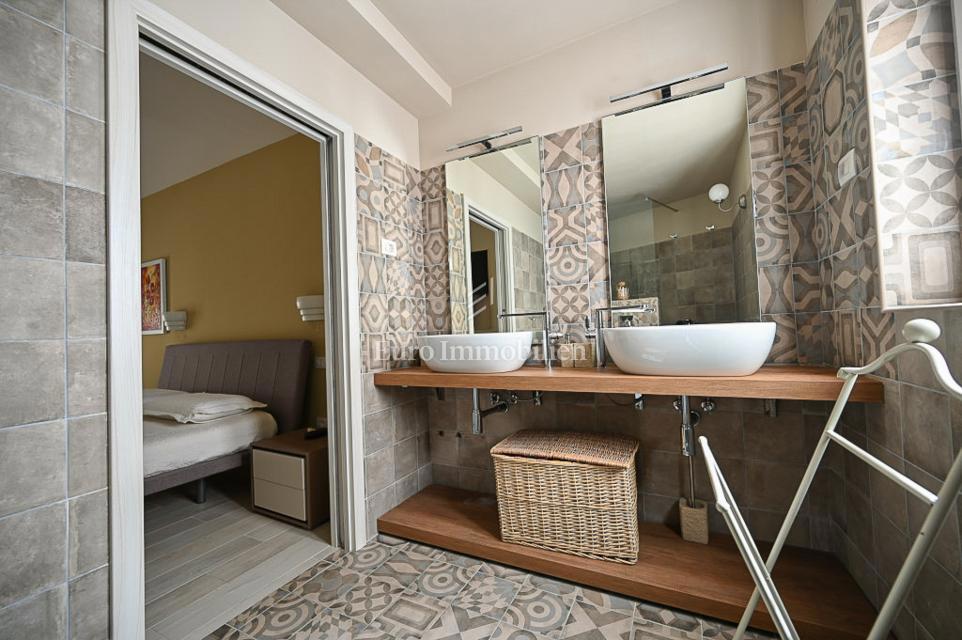 Ottima casa in centro, a 150 m dal mare