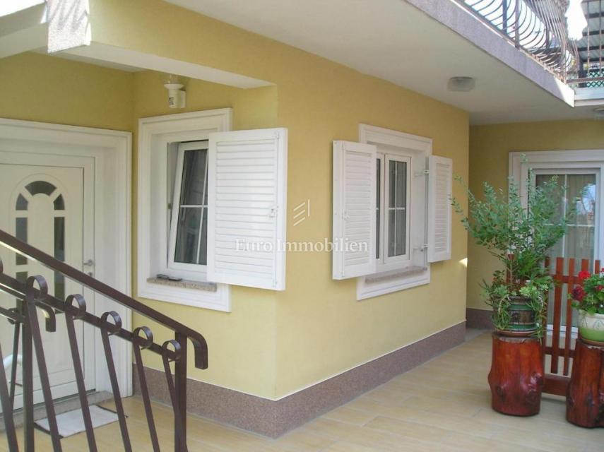 Casa con 5 appartamenti - Crikvenica