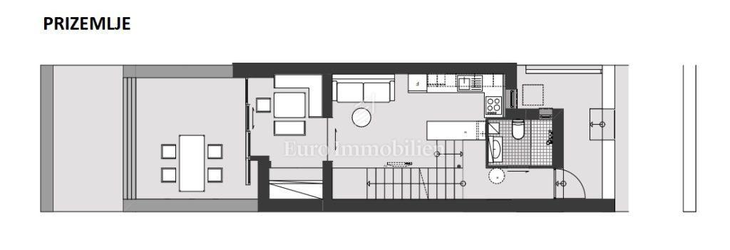 Isola di Pag - appartamento duplex con tre camere 