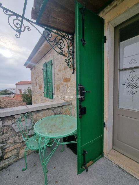 Poreč - casa in pietra con due appartamenti separati, vicino al mare