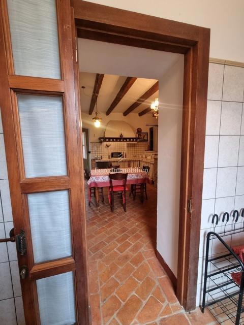 Poreč - casa in pietra con due appartamenti separati, vicino al mare