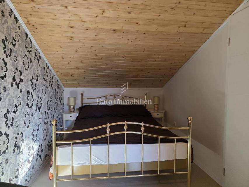 Novi Vinodolski - appartamento duplex con una bellissima vista