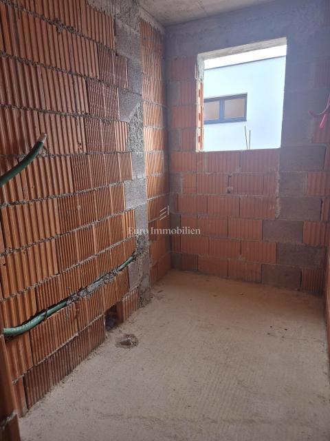 Bellissimo appartamento in un nuovo edificio, vista mare