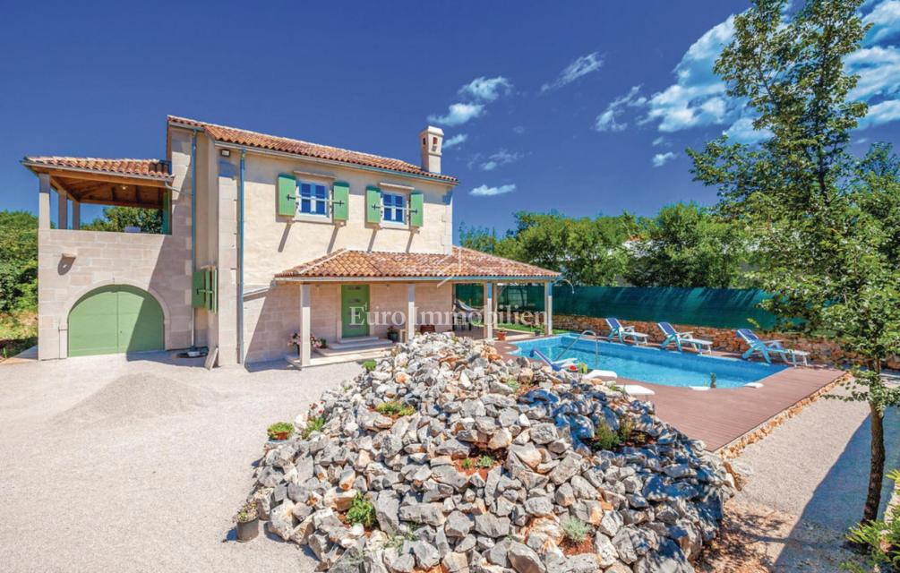Casa con piscina in una posizione tranquilla - isola di Krk
