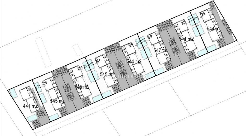 Mandre - casa a schiera con piscina e giardino