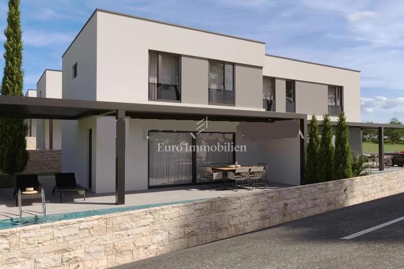 Mandre - casa a schiera con piscina e giardino