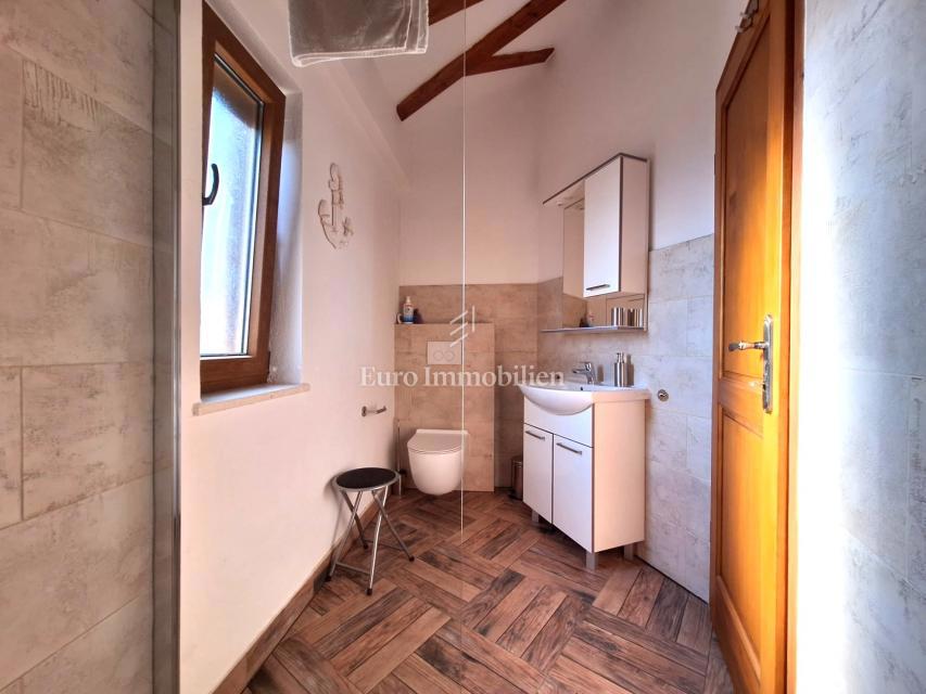 Casa con Piscina in una Zona Tranquilla