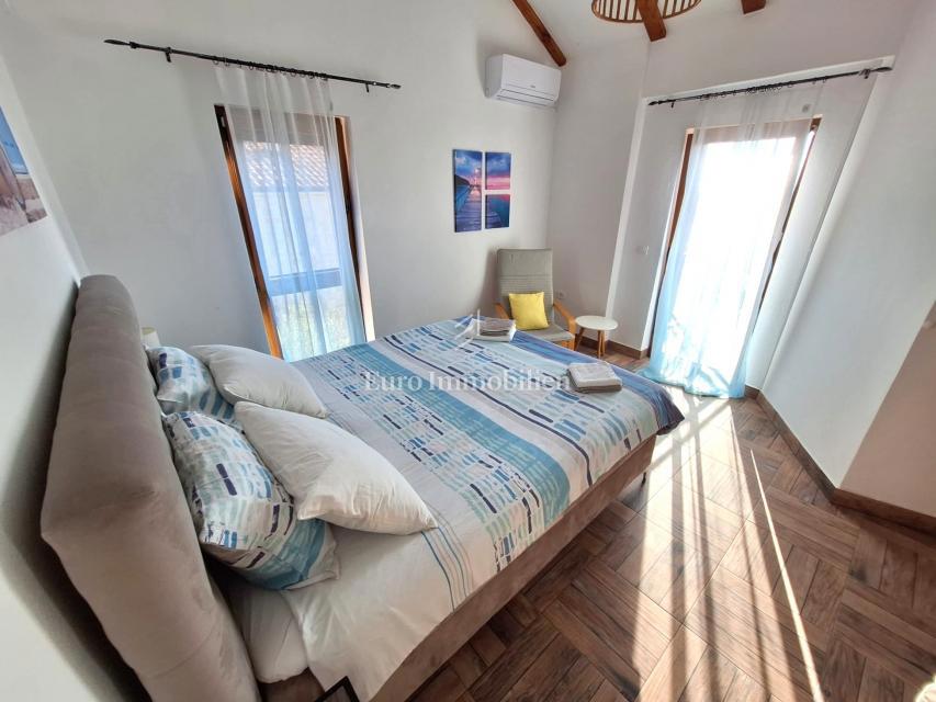 Casa con Piscina in una Zona Tranquilla