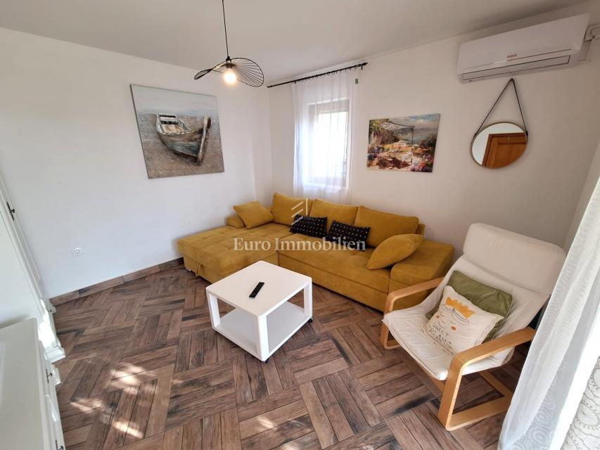 Casa con Piscina in una Zona Tranquilla