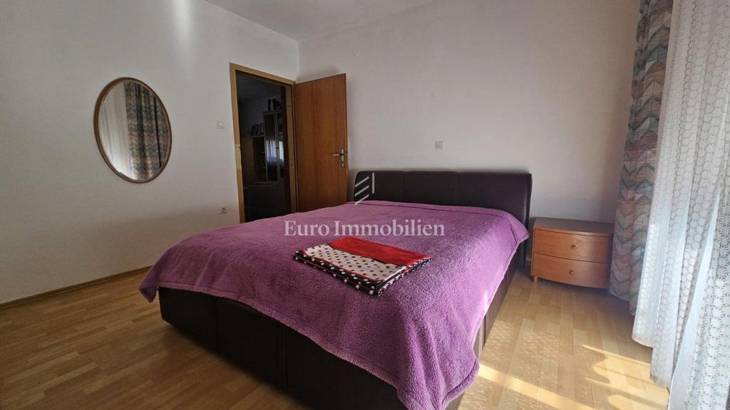 Novi Vinodolski - appartamento e due monolocali