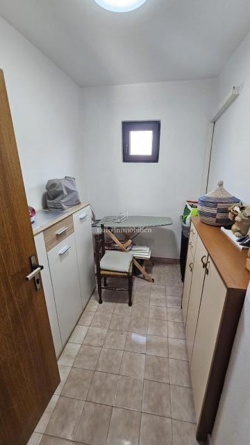 Novi Vinodolski - appartamento e due monolocali