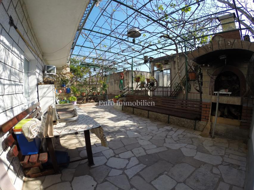 Makarska - condominio con una bellissima vista