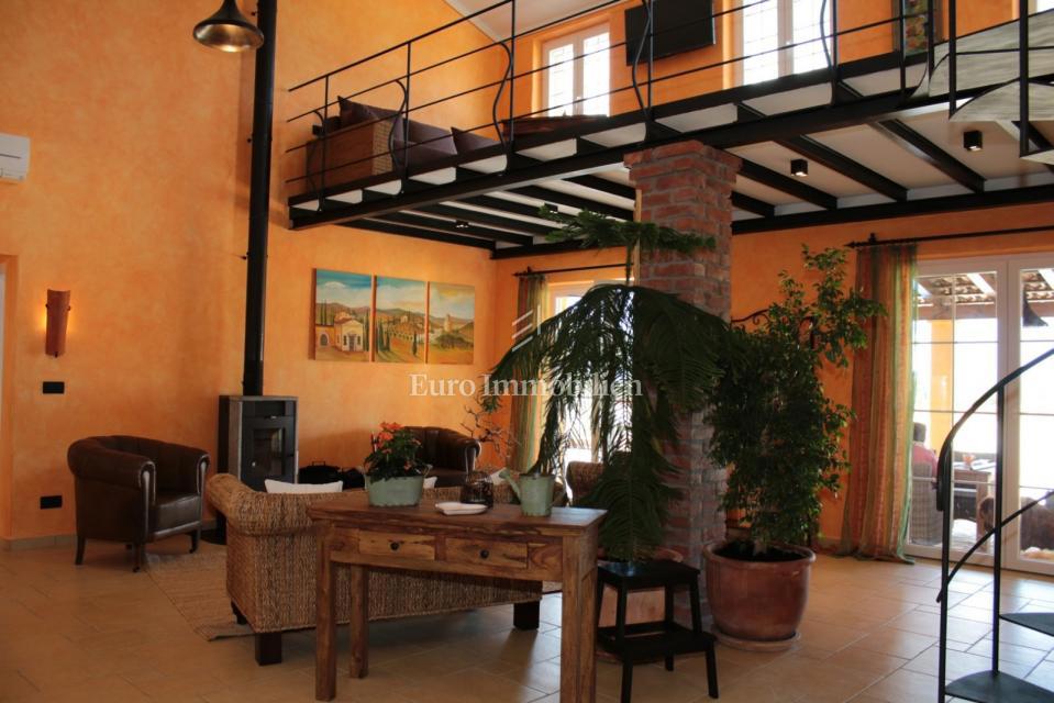 Istria, Albona – Villa con piscina riscaldata e vista mare