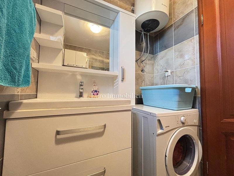 Stara Novalja – Appartamento al piano terra con terrazza