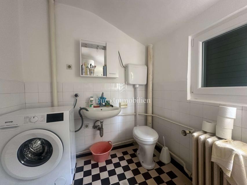 Brist – Casa indipendente, seconda fila dal mare