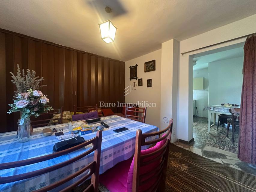 Brist – Casa indipendente, seconda fila dal mare