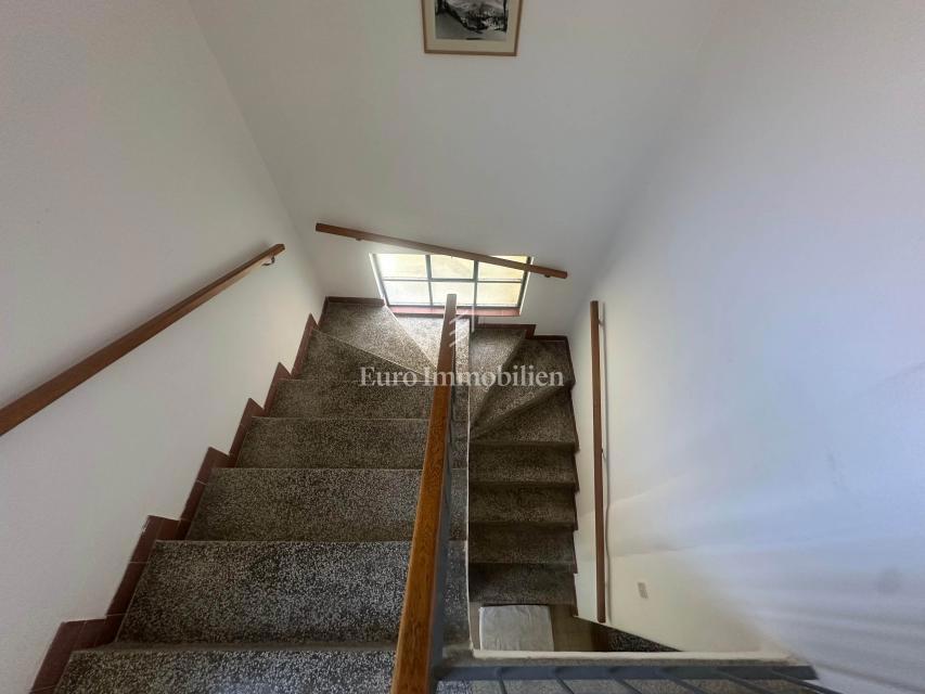 Brist – Casa indipendente, seconda fila dal mare