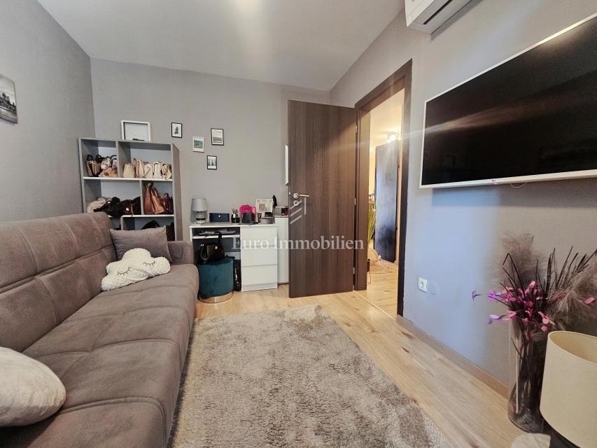 Malinska, Appartamento moderno con vista mare