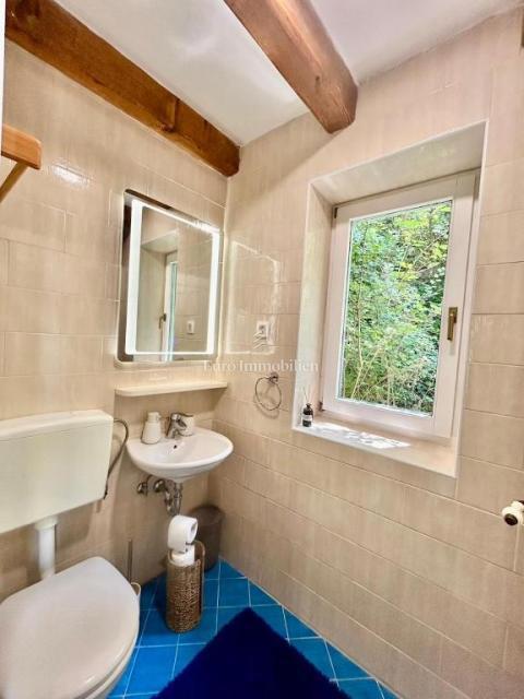 Due Case in Pietra Ristrutturate con Piscina