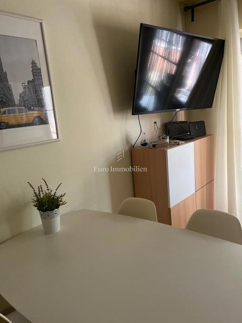 Casa con 4 apt e terreno edificabile, 60m dal mare, Vir