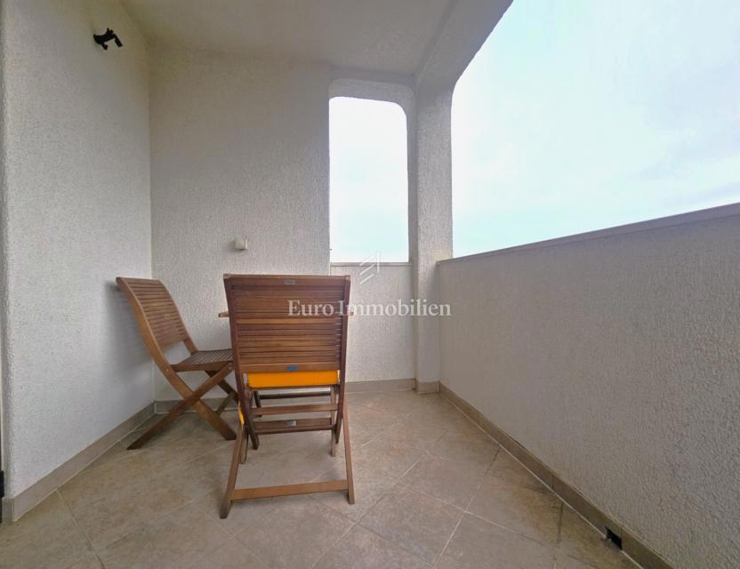 Malinska – appartamento vicino al centro, vista mare!