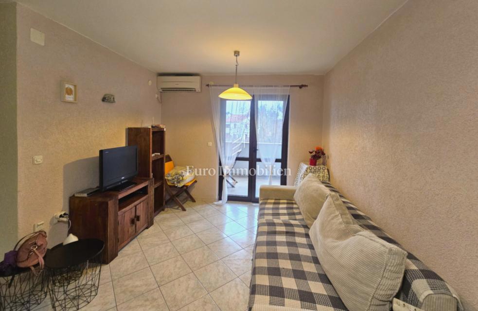 Malinska – appartamento vicino al centro, vista mare!