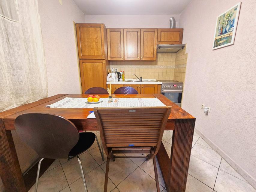 Malinska – appartamento vicino al centro, vista mare!