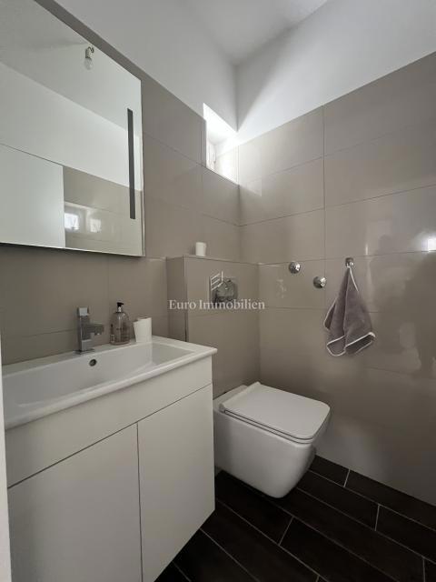 Klenovica – Casa con vista panoramica sul mare