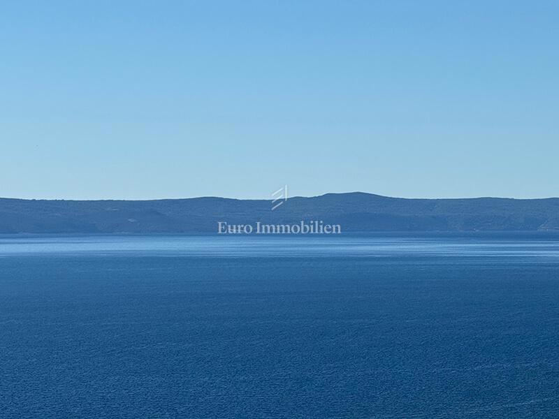 Makarska - appartamento in un edificio di nuova costruzione con vista mare