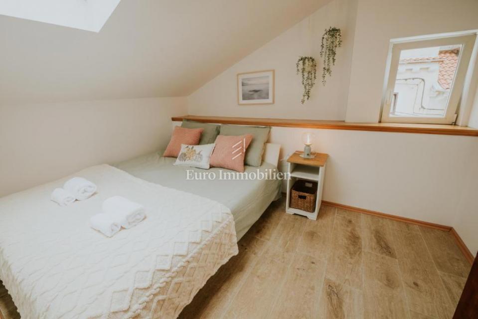 Bakar, due appartamenti in una casa, a 50 m dal mare