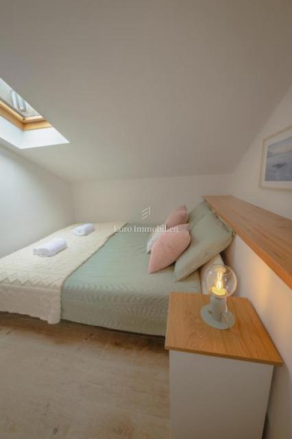 Bakar, due appartamenti in una casa, a 50 m dal mare