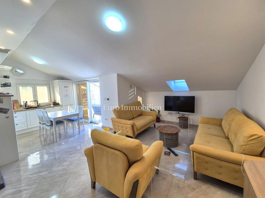 Appartamento con vista mare e giardino!