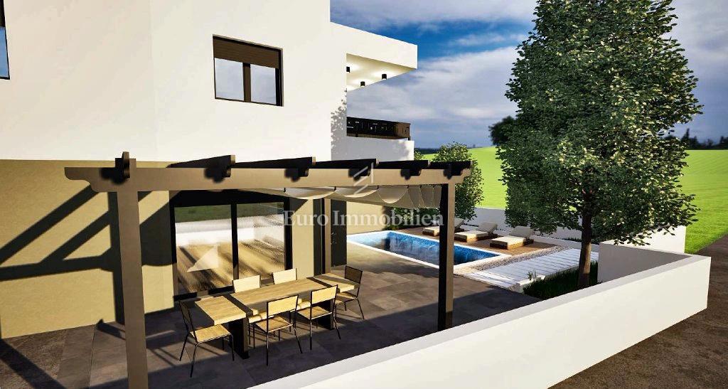 Appartamento duplex in una casa con piscina, Vodice