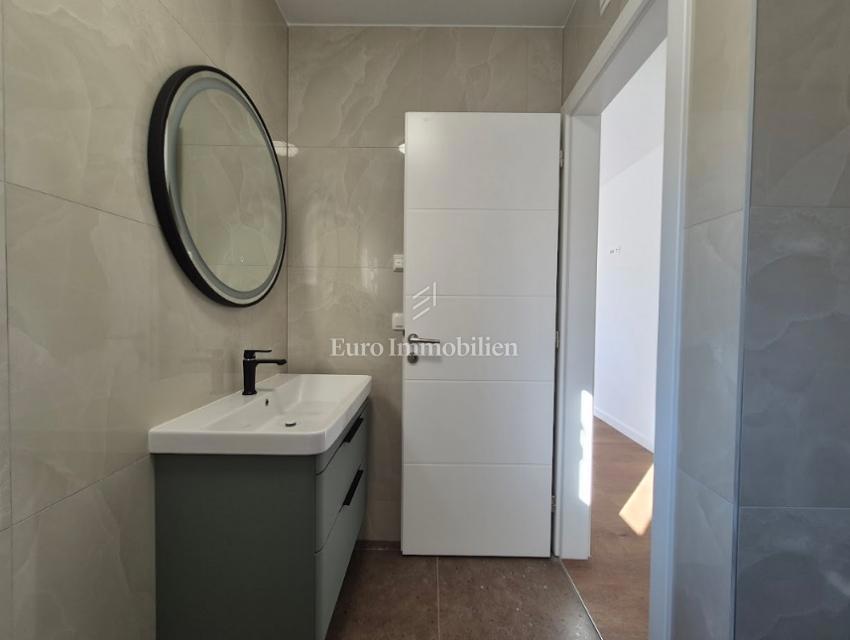 Appartamento con giardino, vicino alla spiaggia