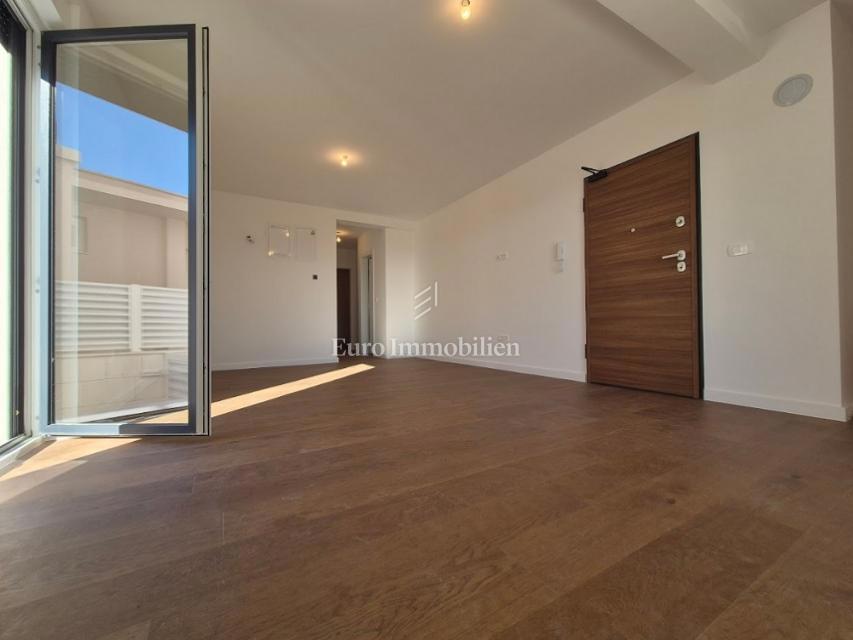 Appartamento con giardino, vicino alla spiaggia