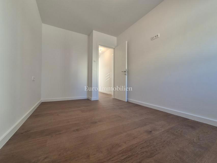 Appartamento con giardino, vicino alla spiaggia