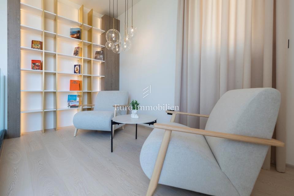 Istria - villa moderna con piscina e campo da tennis