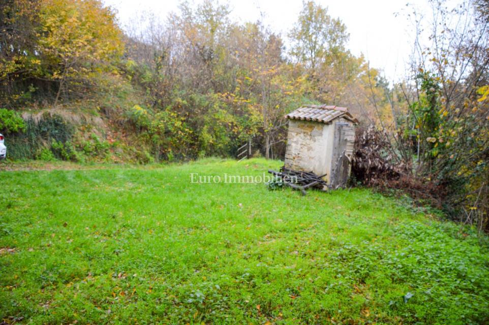 Istria - Autentica casa in pietra e terreno edificabile