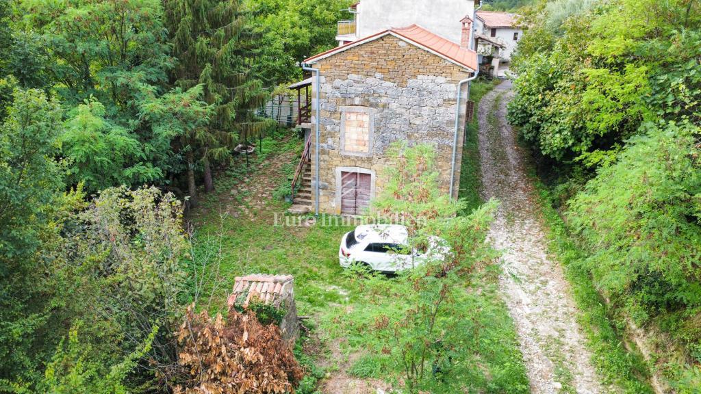 Istria - Autentica casa in pietra e terreno edificabile