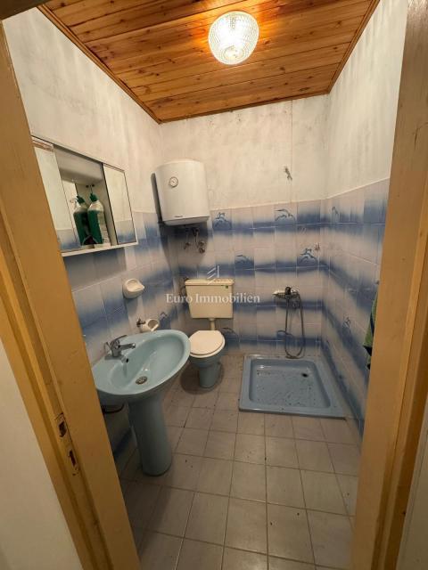 Istria - Autentica casa in pietra e terreno edificabile