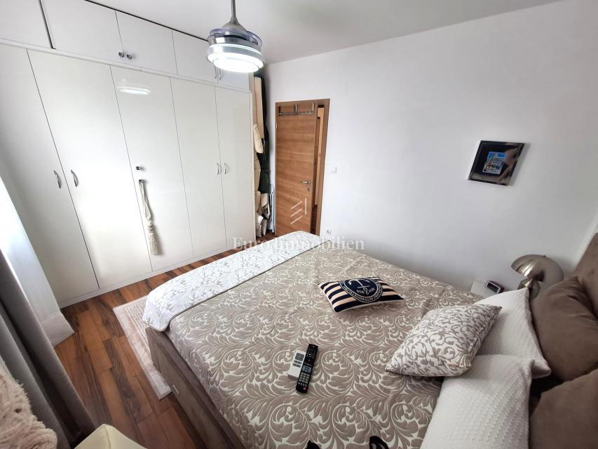 Möblierte Einzimmerwohnung in Meeresnähe, Šilo