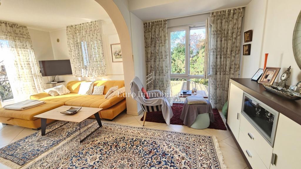 Casa con giardino in posizione tranquilla - Parenzo